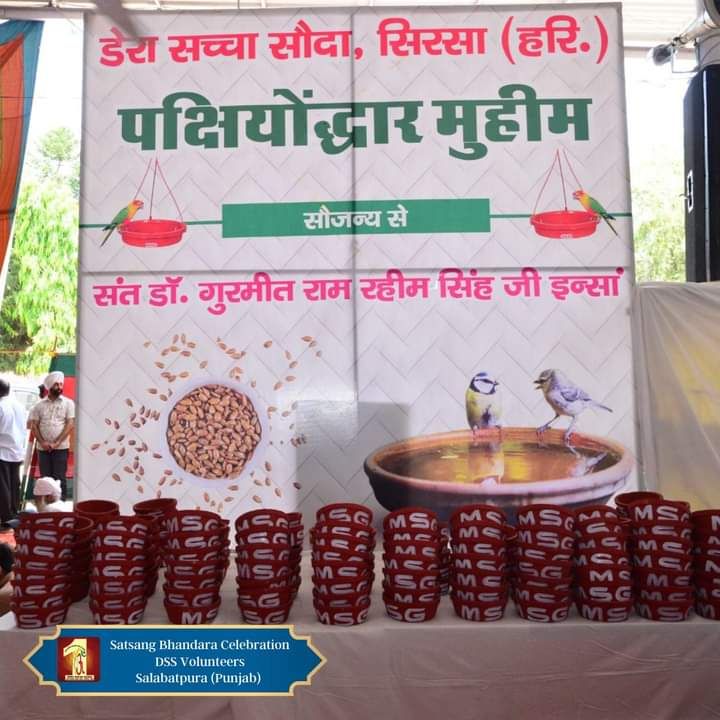 alwaysBHappy21's tweet photo. Yesterday, lakhs of people participated in a huge Satsang Bhandara organized at Dera Sacha Sauda Salabatpura, Punjab &amp; Sirsa, Haryana under the guidance of Saint Gurmeet Ram Rahim Ji. Check #GlimpsesOfSatsangBhandara including bird nurturing, food bank and cloth bank initiatives https://t.co/DIOjRmlr4p