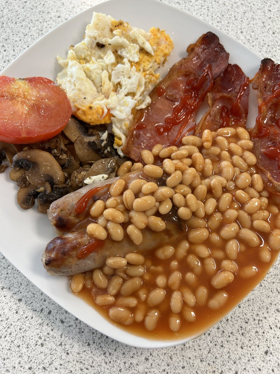 Y11 making breakfast this morning and identifying the food science 🍳