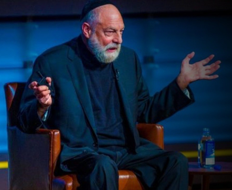 This interview will have you smiling, I can guarantee it.

Read the full article: Interview with Barry Shore, Joy of Living
▸ lttr.ai/ABs6i

#happiness #joyofliving #reducestress