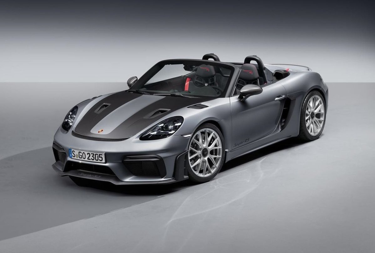 PorscheCIub's tweet photo. New 718 Spyder RS https://t.co/YUjETw6in3