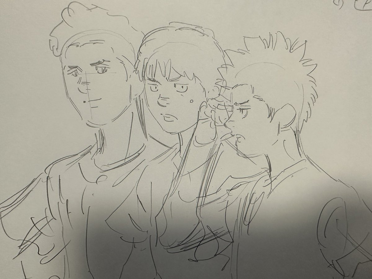 BUNGO352話下書き1日目。 2Pラフ①、ラフ②、清書下書き みたいな。  つまり毎週下書きを実質40-60枚ほど描いている訳か…! これでやっと戦えるかどうかのレベルの能力なので仕方ないですね。  粘り強く。