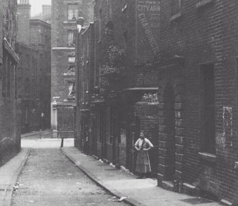 ℝ𝕚𝕡𝕡𝕖𝕣 on Twitter "C1865 an eerily quite Saffron Hill Rookery this