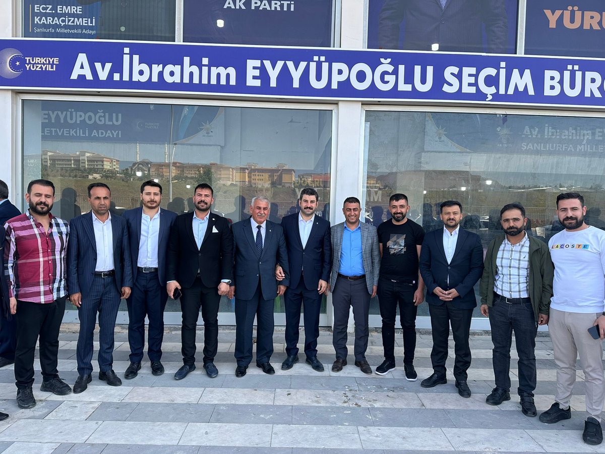 Ahmet parlak (@ahmetparlakk63) on Twitter photo Tarihi Şerefinle yücelteceksin Ağabeyim <a href="/ibrahimeyyupogl/">Av.İbrahim EYYÜPOĞLU</a>
#Urfa Seninle Ayrı Bir Güzel 🇹🇷🤲
Biz hepimiz Biriz🇹🇷
Biz Hepimiz Türkiyeyiz 🇹🇷
<a href="/RTErdogan/">Recep Tayyip Erdoğan</a> <a href="/erkankandemir/">Erkan Kandemir</a> <a href="/ahmetakayurfa/">Ahmet Akay</a> <a href="/mbagmanci63/">MUSTAFA BAĞMANCI</a> <a href="/AkHaliliiye/">AK PARTİ HALİLİYE</a> <a href="/akpartiurfa/">AK PARTİ ŞANLIURFA</a> Tarihi Şerefinle yücelteceksin Ağabeyim <a href="/ibrahimeyyupogl/">Av.İbrahim EYYÜPOĞLU</a>
#Urfa Seninle Ayrı Bir Güzel 🇹🇷🤲
Biz hepimiz Biriz🇹🇷
Biz Hepimiz Türkiyeyiz 🇹🇷
<a href="/RTErdogan/">Recep Tayyip Erdoğan</a> <a href="/erkankandemir/">Erkan Kandemir</a> <a href="/ahmetakayurfa/">Ahmet Akay</a> <a href="/mbagmanci63/">MUSTAFA BAĞMANCI</a> <a href="/AkHaliliiye/">AK PARTİ HALİLİYE</a> <a href="/akpartiurfa/">AK PARTİ ŞANLIURFA</a>