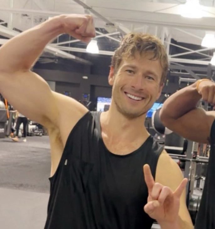 Male Celebrity Obsessions! on Twitter "Thread of pics I’ve been jerking off to this week 💪🏻💦"