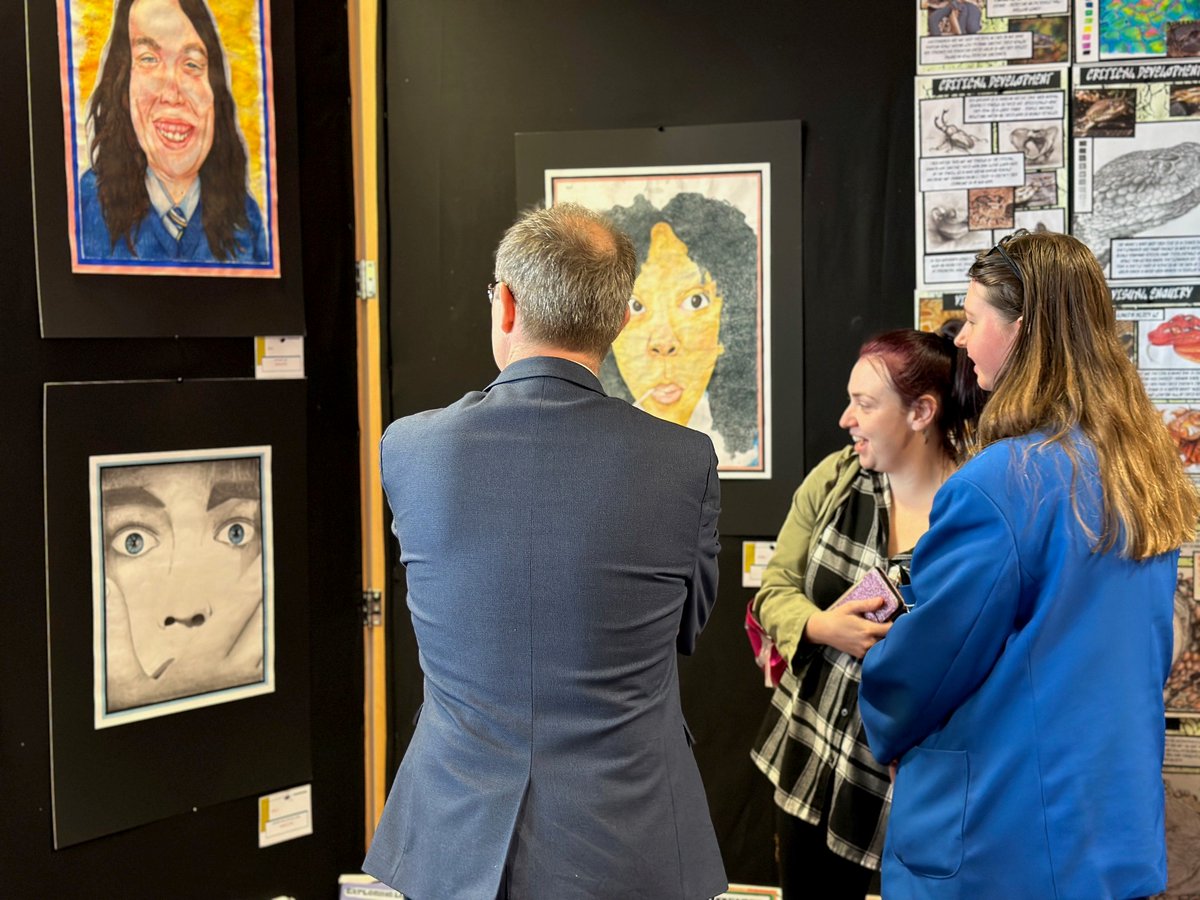 The crowds were out in force for our GCSE pupils exhibition and what an amazing body of work to be seen. Well done girls! #GCSEArtAndDesign #TalentedArtists
