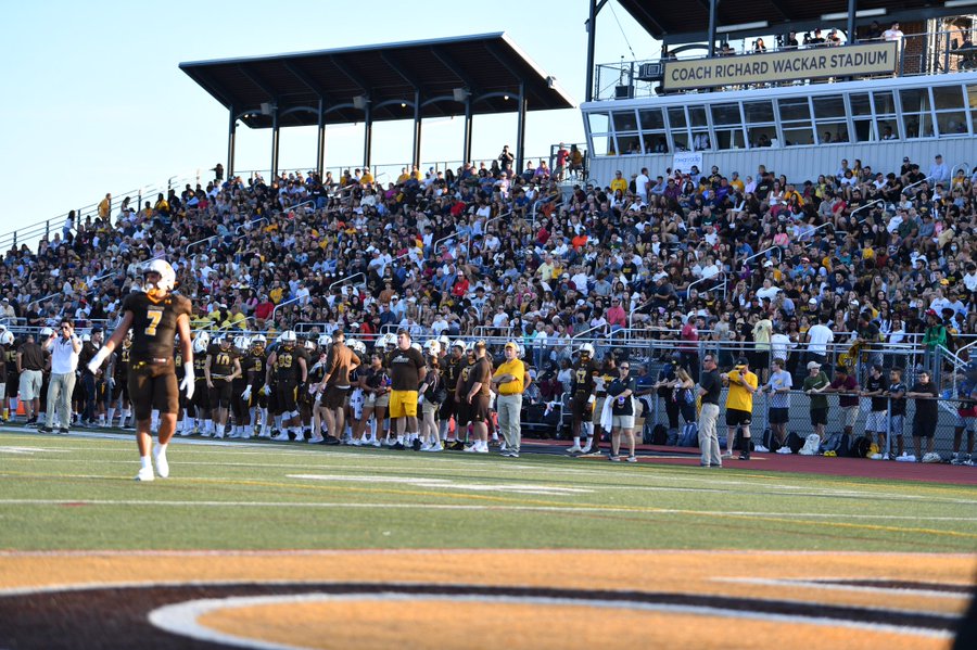 Brett Ressler (@coach_ressler) on Twitter photo <a href="/K_Kingett20/">Kurt Kingett</a> of <a href="/Rowan_Football/">Rowan Football</a> has checked in for tonight's College Fair looking for the next great Prof! <a href="/K_Kingett20/">Kurt Kingett</a> of <a href="/Rowan_Football/">Rowan Football</a> has checked in for tonight's College Fair looking for the next great Prof!