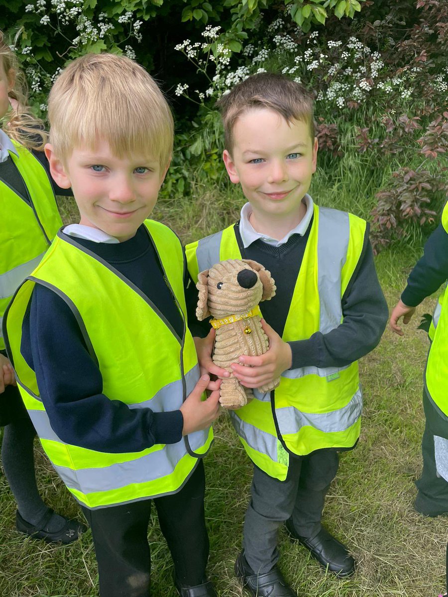 BranstonInfant1's tweet image. And we are off! Our 10 Miles in 10 Days challenge has begun! We are taking part in this challenge alongside our #LAAT family of schools. Thank you to families who joined us today. #LoveAsActionTogether #10YearsOfSuccess #TheBestWeCanBe 💙