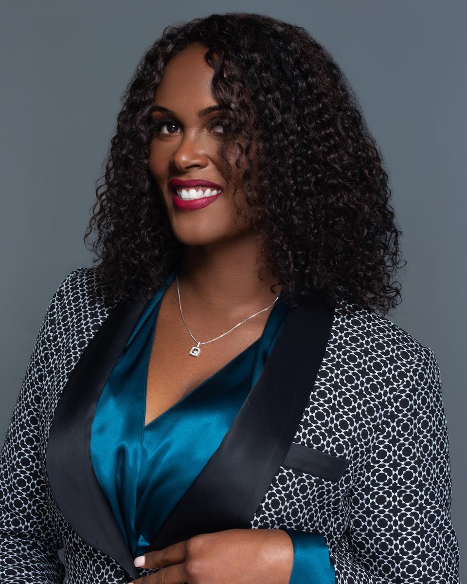 fwddrinkingpod's tweet photo. 🌟👊🏽 Ready to make your mark as an entrepreneur? Listen to Cynthia Stephens' inspiring story of resilience and determination, and learn how to overcome challenges and build a lasting legacy. https://t.co/m3cyf5d2XZ #EntrepreneurMotivation #SuccessMindset #BuildingWealth https://t.co/s3Rj88Si8b