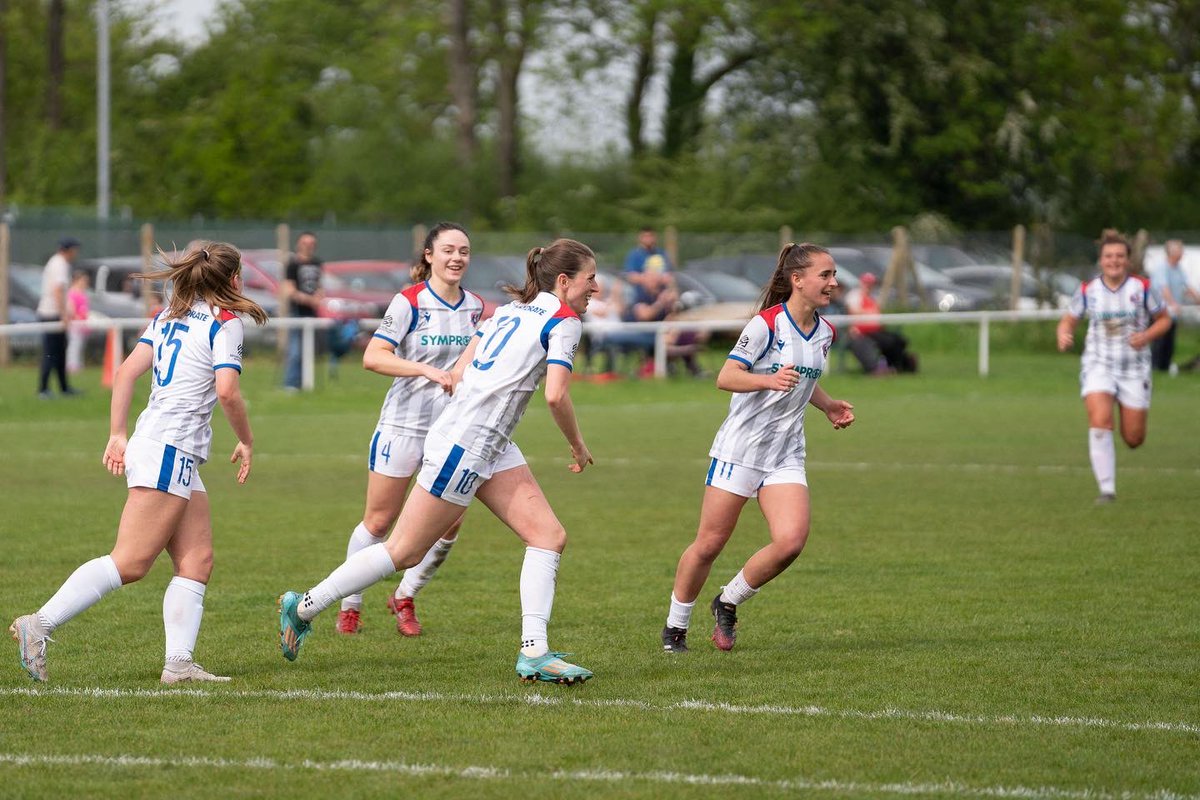 Dorking Wanderers Women tweet media