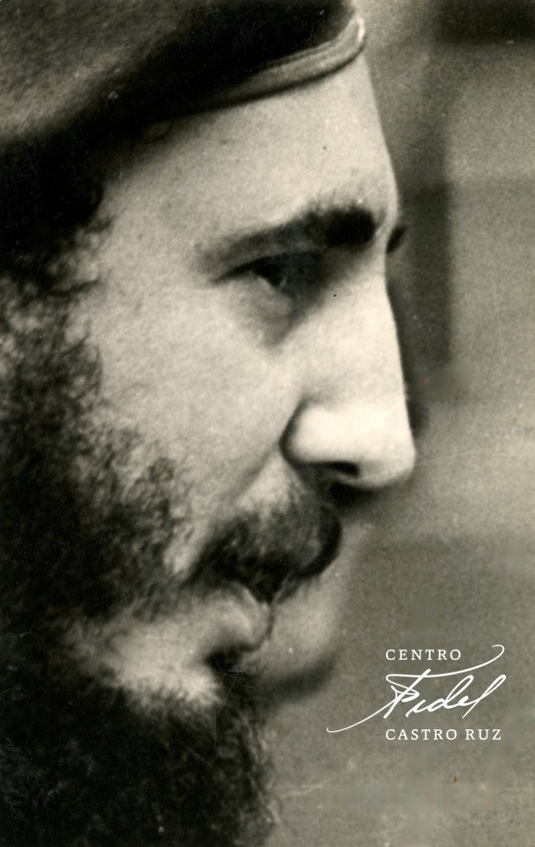 #Fidel:'En este mundo que vivimos, en esta hora que vivimos, nosotros somos defensores de la paz, estamos del lado de los que defienden la paz; defensores de la soberanía de los pueblos, defensores de los derechos de la humanidad'. #DíaInternacionalDeLaConvivenciaEnPaz