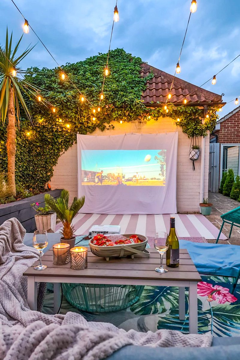 PureEstateAgent's tweet image. The sun is emerging (slowly) so it's time to get your garden sorted for the upcoming garden parties &amp;amp; social gatherings!🌞❤️

View the link below for some creative ideas for your garden!

housebeautiful.com/uk/garden/desi…

#purelettings #home #properties #summer  #gardenlove #gardenparty