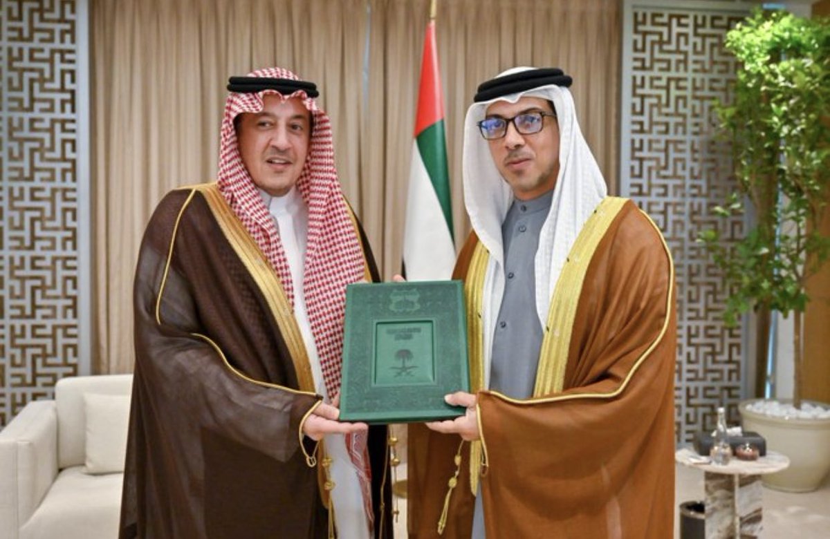 تلقى صاحب السمو الشيخ محمد بن زايد آل نهيان رئيس الدولة "حفظه الله"، رسالة خطية من خادم الحرمين الشريفين الملك سلمان بن عبد العزيز آل سعود ملك المملكة العربية السعودية الشقيقة، تضمنت دعوة سموه للمشاركة في الدورة العادية الثانية والثلاثين لاجتماع مجلس جامعة الدول العربية على مستوى