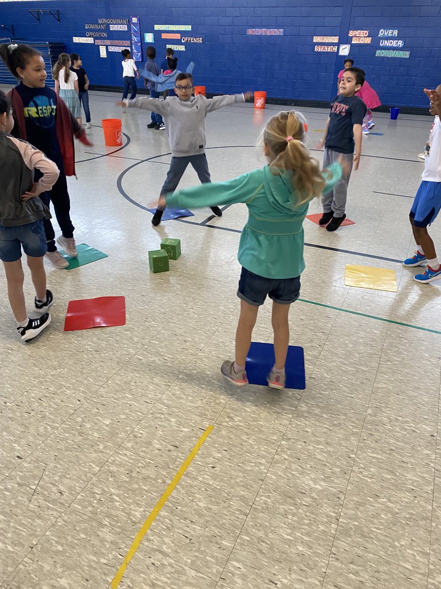 Just a few more Moving Monday’s with my buddy ⁦<a href="/Staceywhitmore6/">Stacey Whitmore</a>⁩ 😀🐊💚