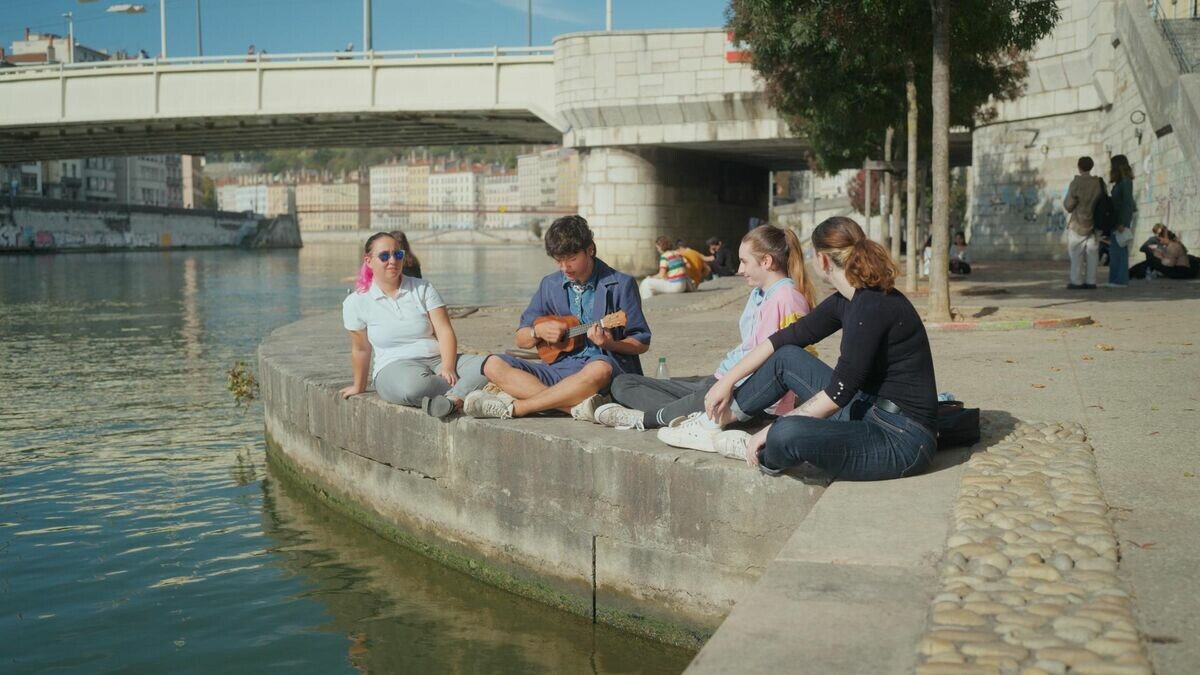 Le Parisien | Écrans (@lp_ecrans) on Twitter photo « Homos en France » sur France 2 : un formidable documentaire raconté par Vincent Dedienne
➡️ l.leparisien.fr/ky62 « Homos en France » sur France 2 : un formidable documentaire raconté par Vincent Dedienne
➡️ l.leparisien.fr/ky62
