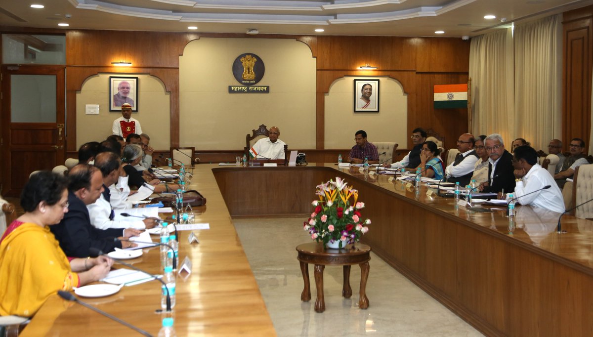 maha_governor's tweet photo. Maharashtra Governor Ramesh Bais presided over a meeting of Vice Chancellors of traditional, agricultural, health sciences, technological and open universities at Raj Bhavan Mumbai. https://t.co/pQjUxZtXxB