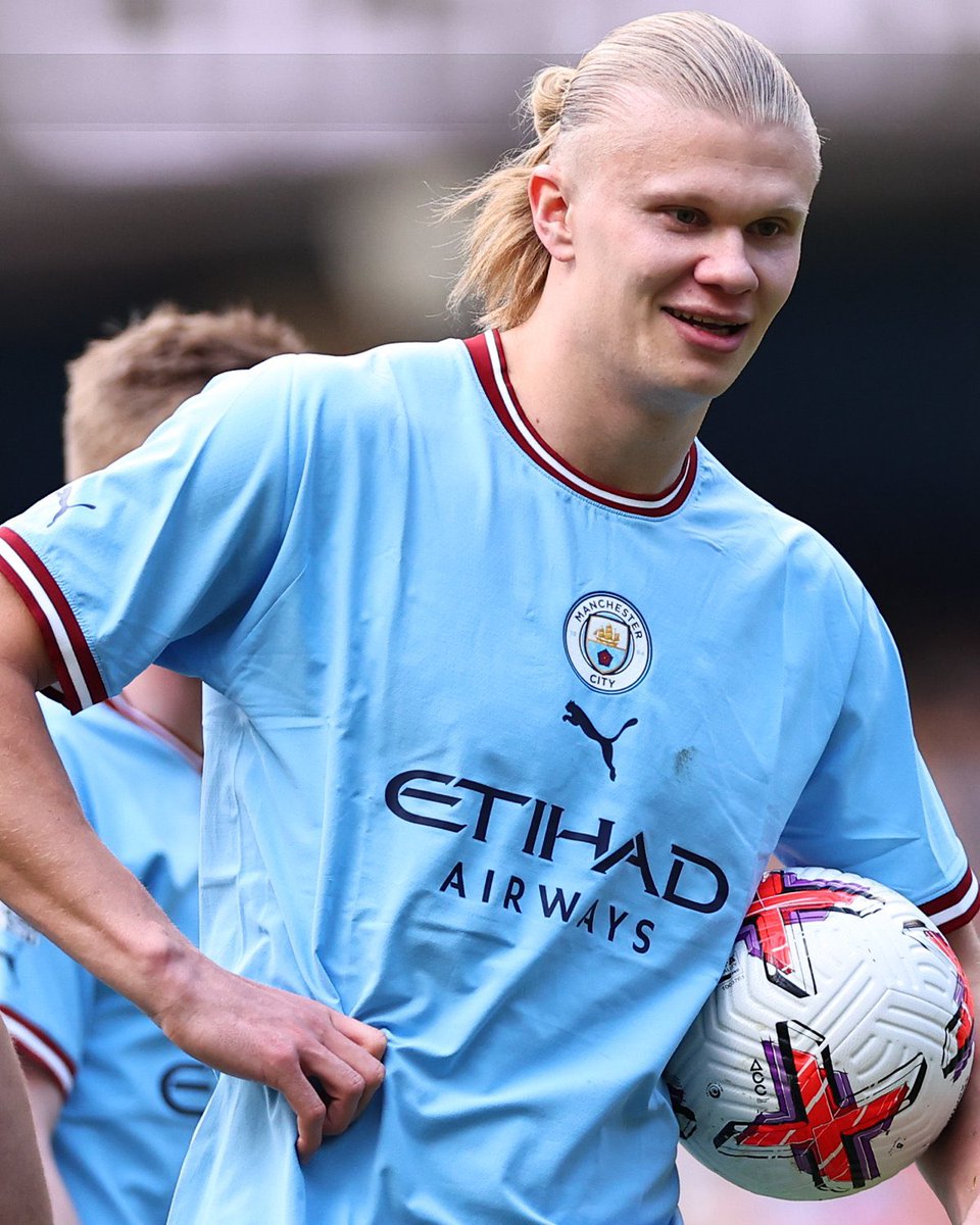 ManCityProp's tweet photo. Haaland has scored 100 percent of the Free kicks he has taken in his career🤯 https://t.co/xwav1inr0O