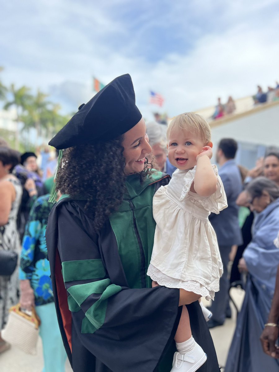 To the people who told me I couldn’t do it all …have a family and be a doctor and pursue one of the most competitive specialties, all while being a minority in medicine… I 👏🏽 did 👏🏽 it 👏🏽. Thank you to everyone who supported me along the way ❤️

#medtwitter <a href="/medgradwishlist/">#MedGradWishlist</a>