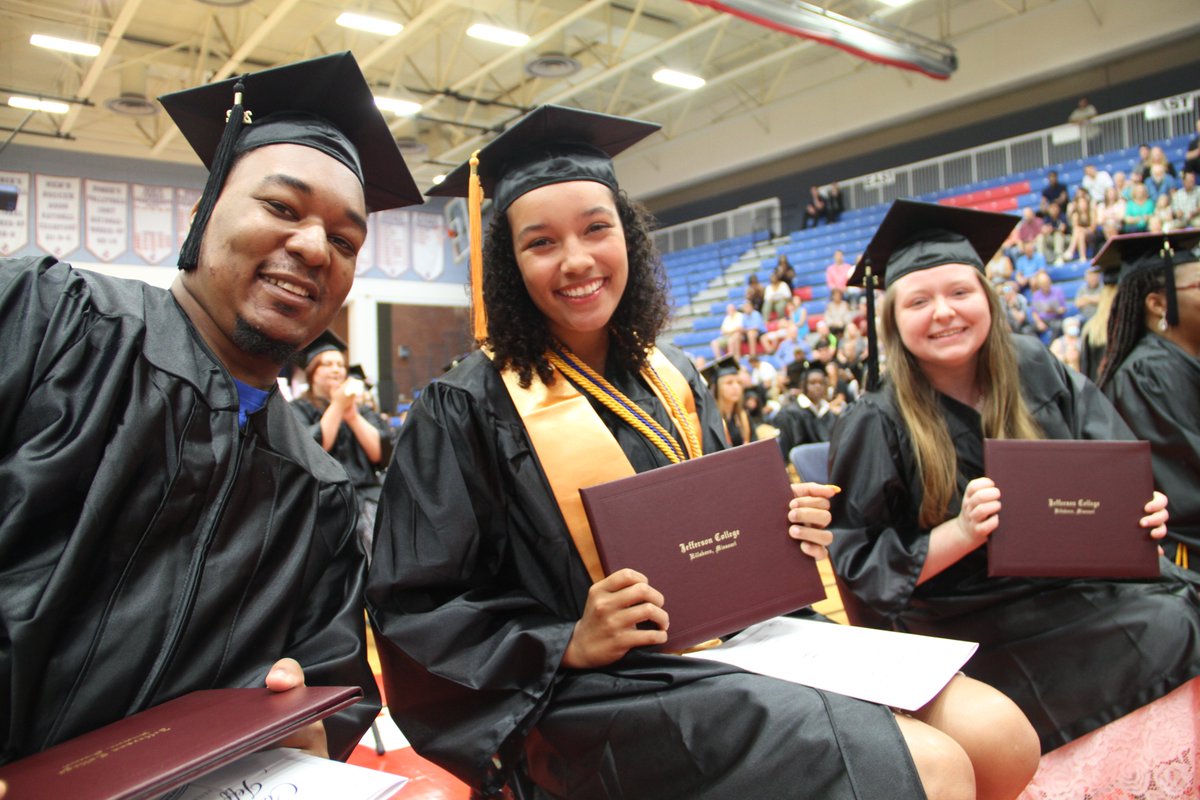 GoJeffco's tweet photo. Less that one week until we celebrate the #ClassOf2023...make sure to share you photos and memories using #JeffcoGrad. https://t.co/wegtVqOI8r