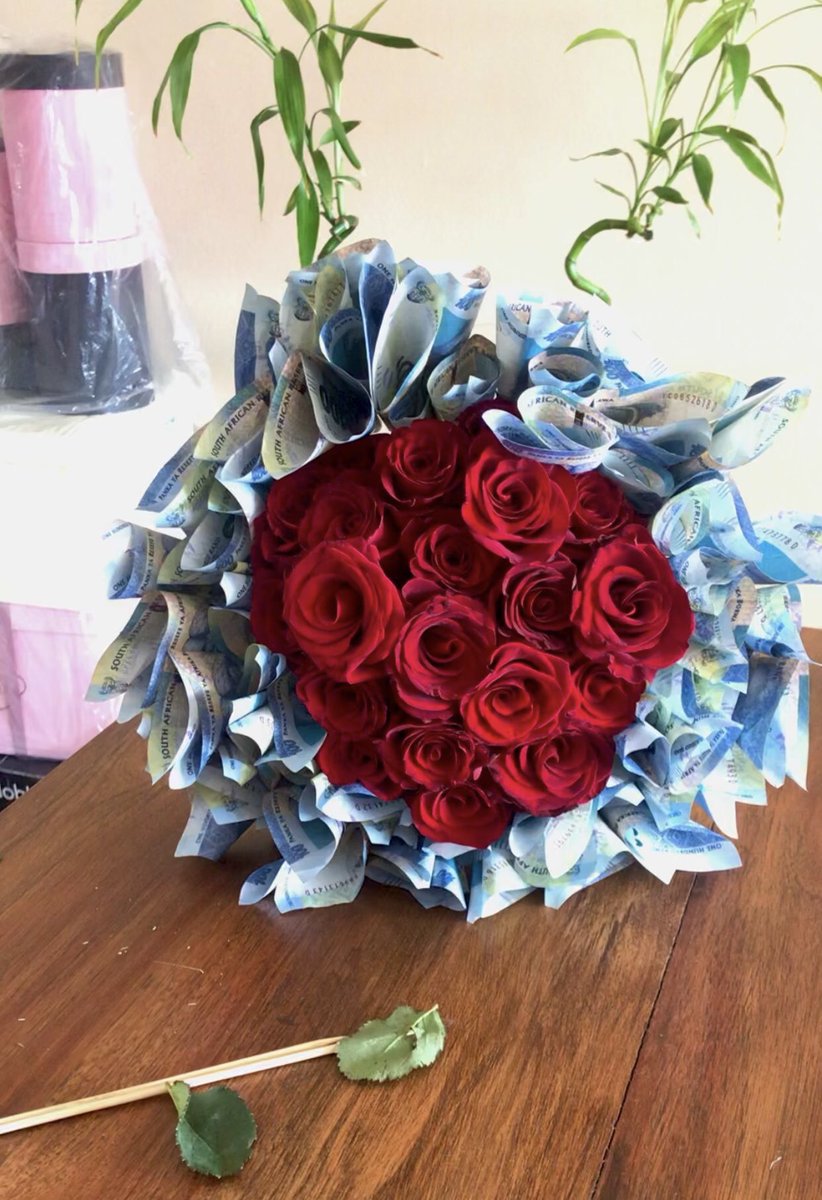 flowerr_crown's tweet photo. Customised 🎁 

📱 0735524131 (WhatsApp)
📧 orders@flowercrown.co.za 
 🚚 PTA &amp; JHB

Leaf an impression 💕 https://t.co/LElFtwfonE