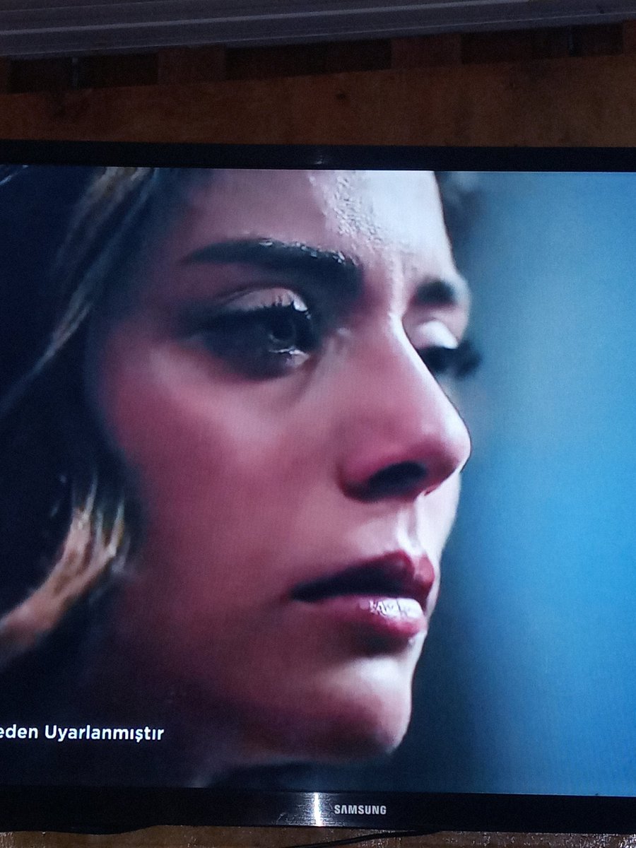 Bom dia! Vamos lá colocar nossa Rainha #Doğa nos trends pq agora o Show é dela
#SılaTürkoğlu