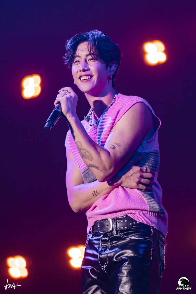 brite_panther's tweet photo. Mark Tuan 'the other side' ASIA TOUR 2023 KICE HALL KHON KAEN - DAY 2

#1    

#theothersideasiatour_KKD2
#MarkTuan #Mark 
#theothersideAsiaTour 
#BritePanther #Thailand #KhonKaen https://t.co/js62m2wMqZ