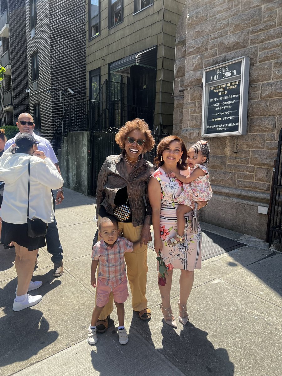 AikishaHolly's tweet photo. This day means more to me than any other. To know my story is to know my Gloryβ¨π«
To GOD be the GLORY for the things HE has doneππ½
HAPPY MOTHERβS DAY to ALLπππ
#TheyWontEverDoRightForAPicture π€¦π»ββοΈπ
#TheyMine #AndImGonStickByEm https://t.co/8XM44Q8Y9z