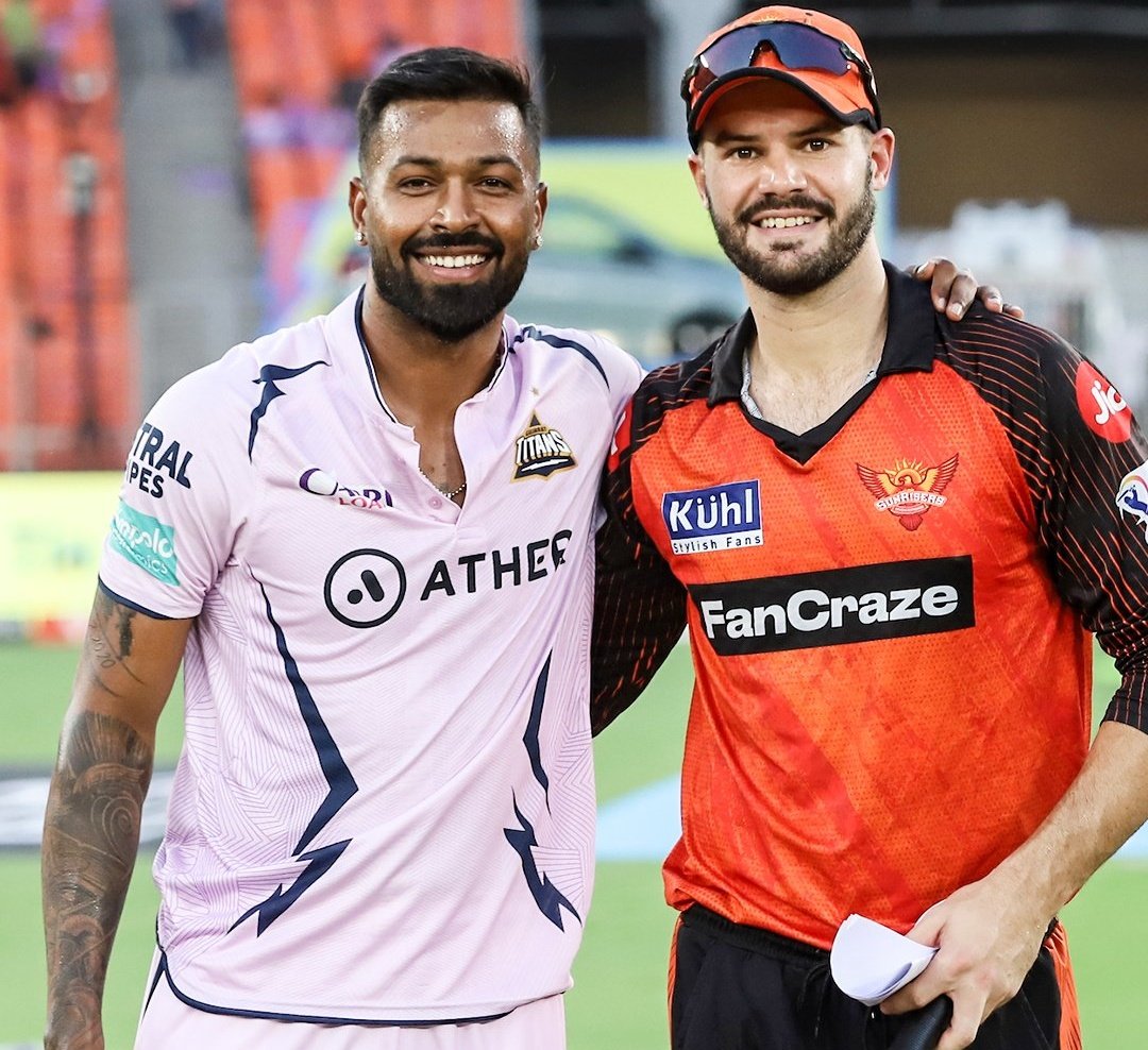 CricketGully on X: Hardik Pandya in new lavender jersey with Aiden  Markram.  / X