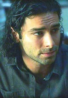 Hope everyone has an enjoyable day and good start to the new week. #MitchellMonday. #AidanTurner #AidanCrew #BeingHumanUK. (Photo credit to owner).