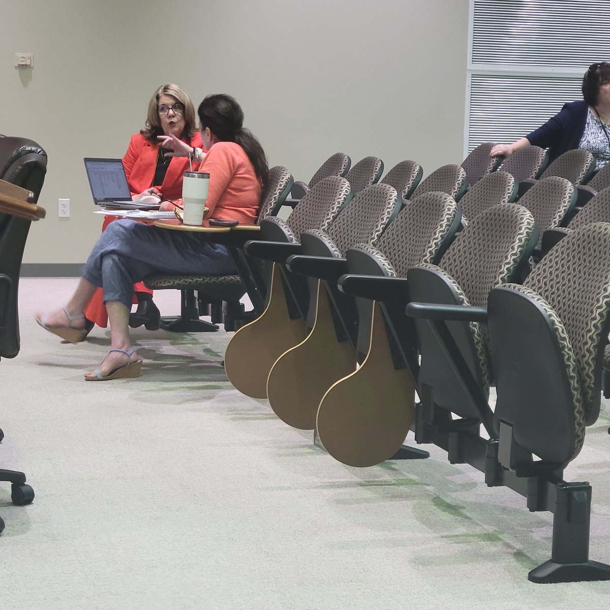 TheresaHamiton's tweet photo. .@NIETteach joining @Tangischools district leaders as they discuss actions to support teaching & learning during their district ILT meeting? How will ILT members measure impact of their support on teaching & learning?
#evidenceofimpact
#TheNIETway https://t.co/Evh4EH0Inq