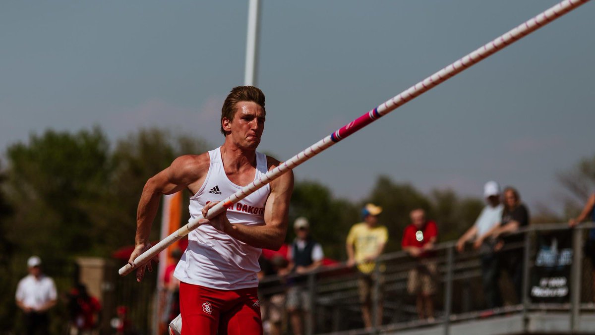 South Dakota track and field junior Marshall Faurot, former Scott City state champion and 12 time state medalist in multiple events, became the fourth Coyote to surpass 18 feet in the men's pole vault this weekend. With a vault of 18-0 ½ (5.50m), Faurot won the Summit League
