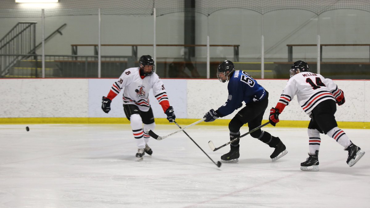 IceDragonHockey's tweet photo. Dragons win! @Beavers_HC erased our 3 goal lead and were tied up after 2. Back and forth 3rd period but once we got a lead we didn't lose it (this time). Fun game all!
#sadstats
- The later our start time the more we score...?
- Only 2 skaters didn't register a point tonight :( https://t.co/iecR8gYpQR