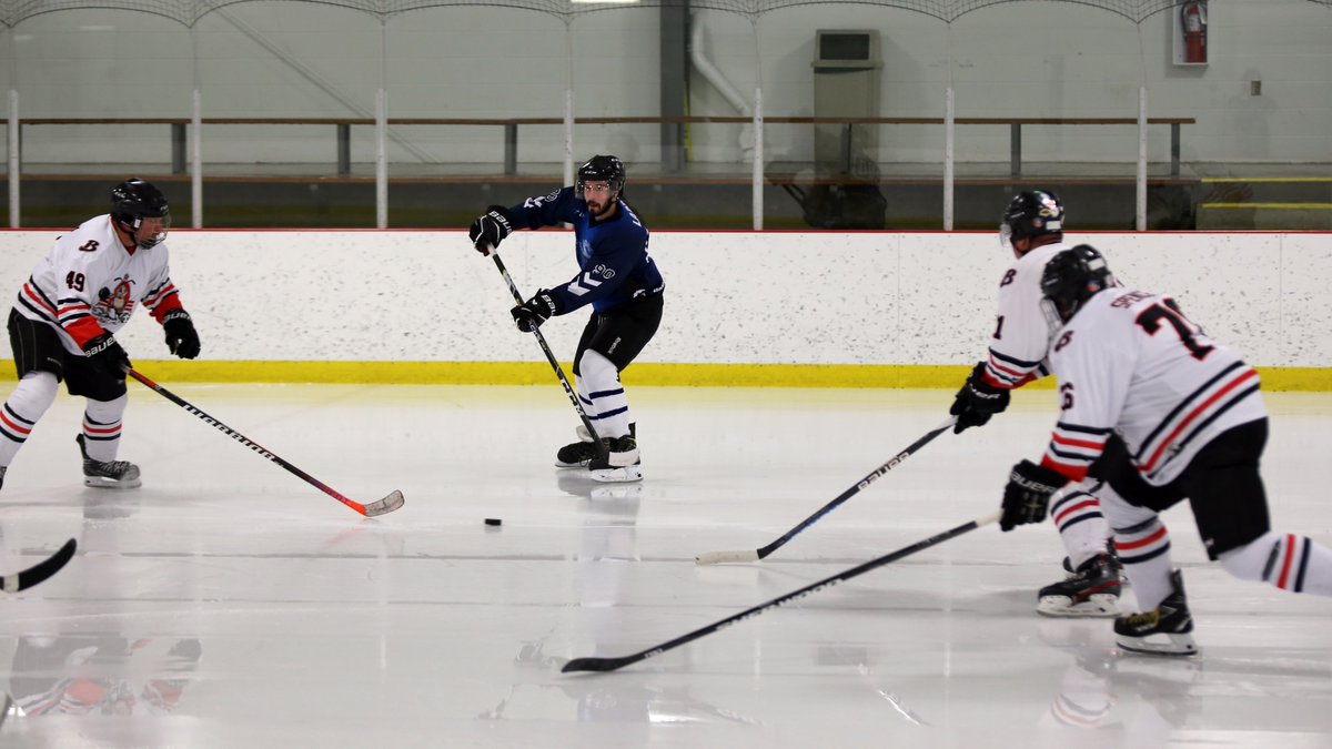 IceDragonHockey's tweet photo. Dragons win! @Beavers_HC erased our 3 goal lead and were tied up after 2. Back and forth 3rd period but once we got a lead we didn't lose it (this time). Fun game all!
#sadstats
- The later our start time the more we score...?
- Only 2 skaters didn't register a point tonight :( https://t.co/iecR8gYpQR