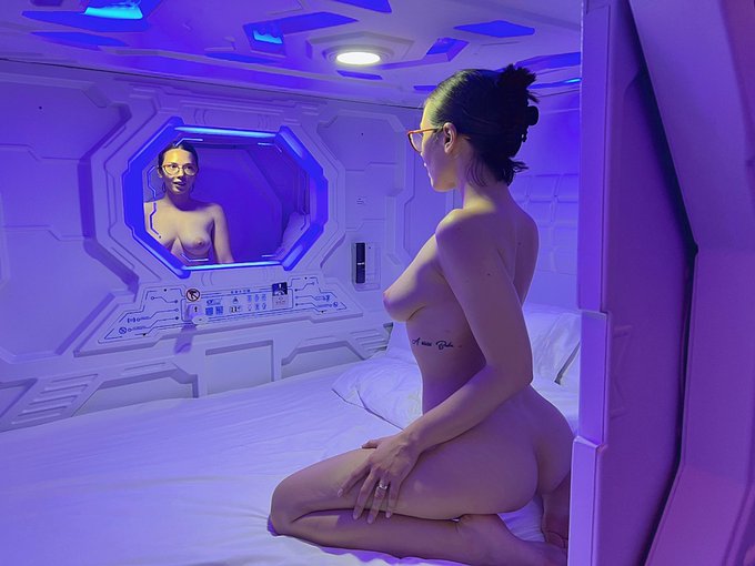 Happy to let you know I will be more and more often  here 😋 check on my latest updates 👀   https://t<a href="/tag/blacktapeprodject"class="tags"><span>#blacktapeprodject</span></a>