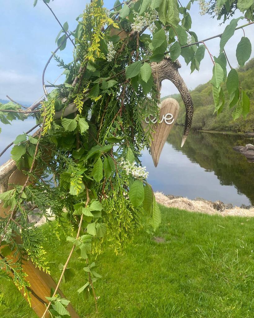 🎉💕 A massive congratulations to Inga &amp; Jason on their beautiful wedding day! 🤵👰

They tied the knot on our bonnie banks in true Orkney style drinking from the Cog!

They were surrounded by the breathtaking Trossachs scenery in all its glory with the … instagr.am/p/CsQ-un-N5qU/