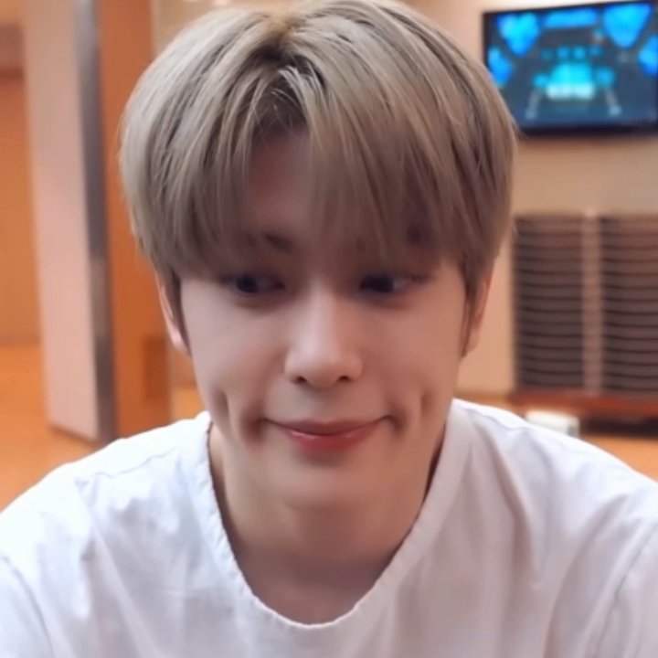 adore_jjh's tweet photo. (｡◕ ‿◕ ｡) #재현 https://t.co/c1sojJoUCF