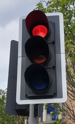 PSOSSEEdinburgh's tweet photo. Police observed several people cycling through red stop lights in the #Southside #Meadows areas on Sunday.  Appropriate enforcement action was taken. We ask everybody to comply with traffic directions as they are there to keep us all safe. #OpSlowTime 🚔 https://t.co/Imzt1AG280
