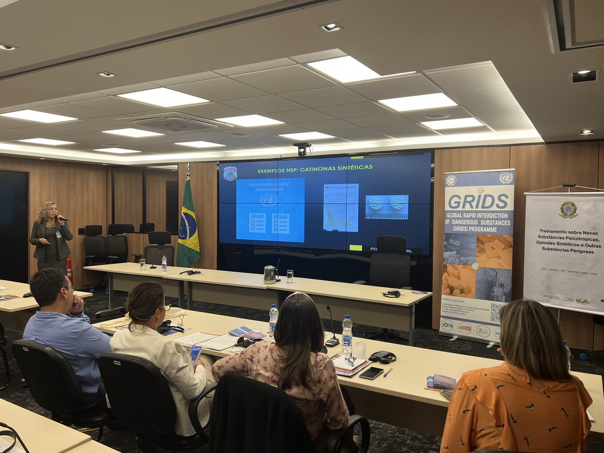 AlexPiecyk's tweet photo. Continuing our work in the region, the @INCB_GRIDS team coordinated w/Brazilian authorities to host the 1st #INCB training on intelligence-led targeting &amp; safe interdiction practices to combat #NPS #OPIOID trafficking in Brasilia 🇧🇷 Special thank you to @JusticaGovBR &amp; @StateINL https://t.co/faB4IKw8vc