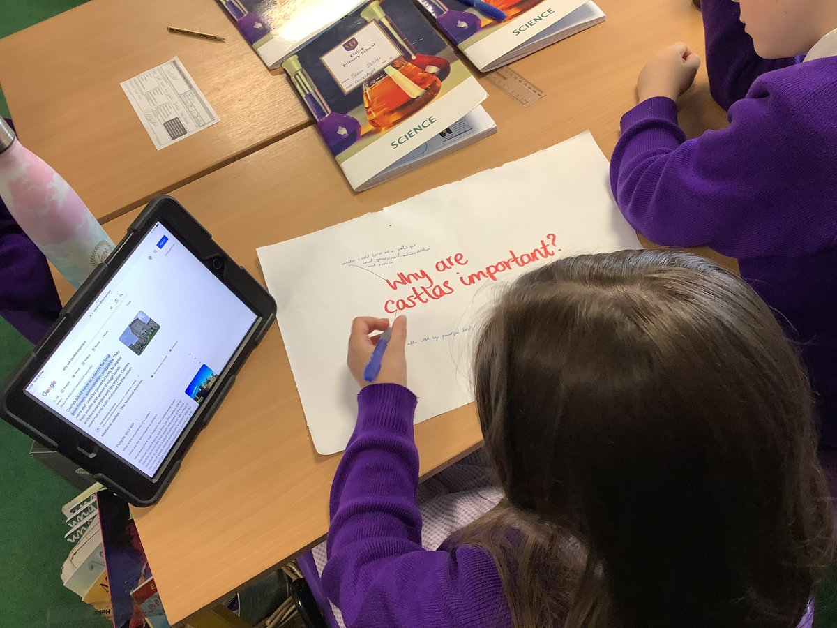 justmissali's tweet photo. We’ve had great fun immersing into STEM week, researching the importance of castles in England. We found that our very own Rochester castle, was once bombarded with 40 fat pigs, set on fire, to force rebels to retreat! 💣💥🐷🏰@ScienceatElaine @PrimaryElaine https://t.co/5hCEuDc5fR