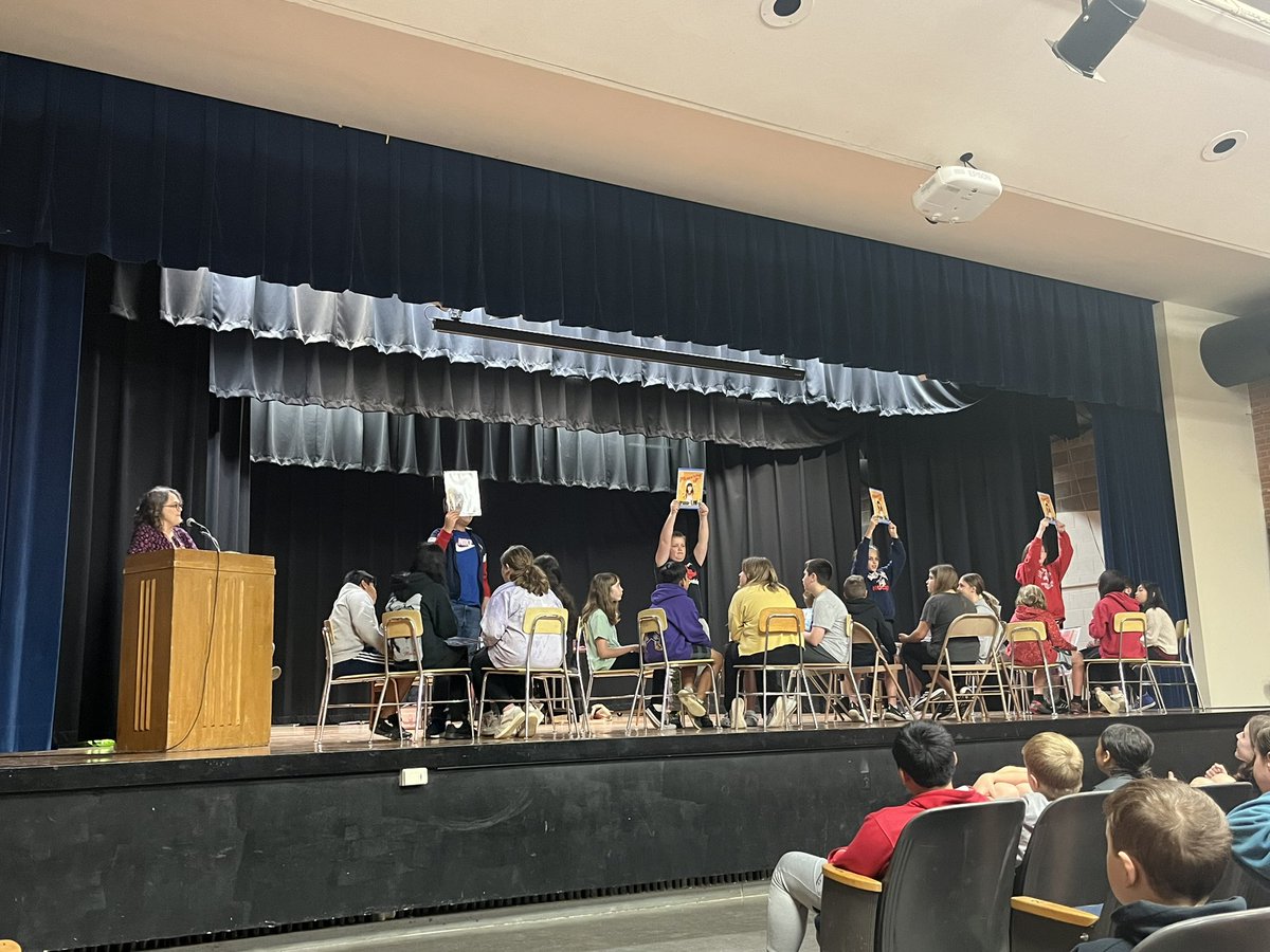 wescott106's tweet photo. Battle of the Books 2023 @Halversontweets @AlbertLeaSchool #5thgrade #maudhartlovelace https://t.co/HAjrvJQTLg