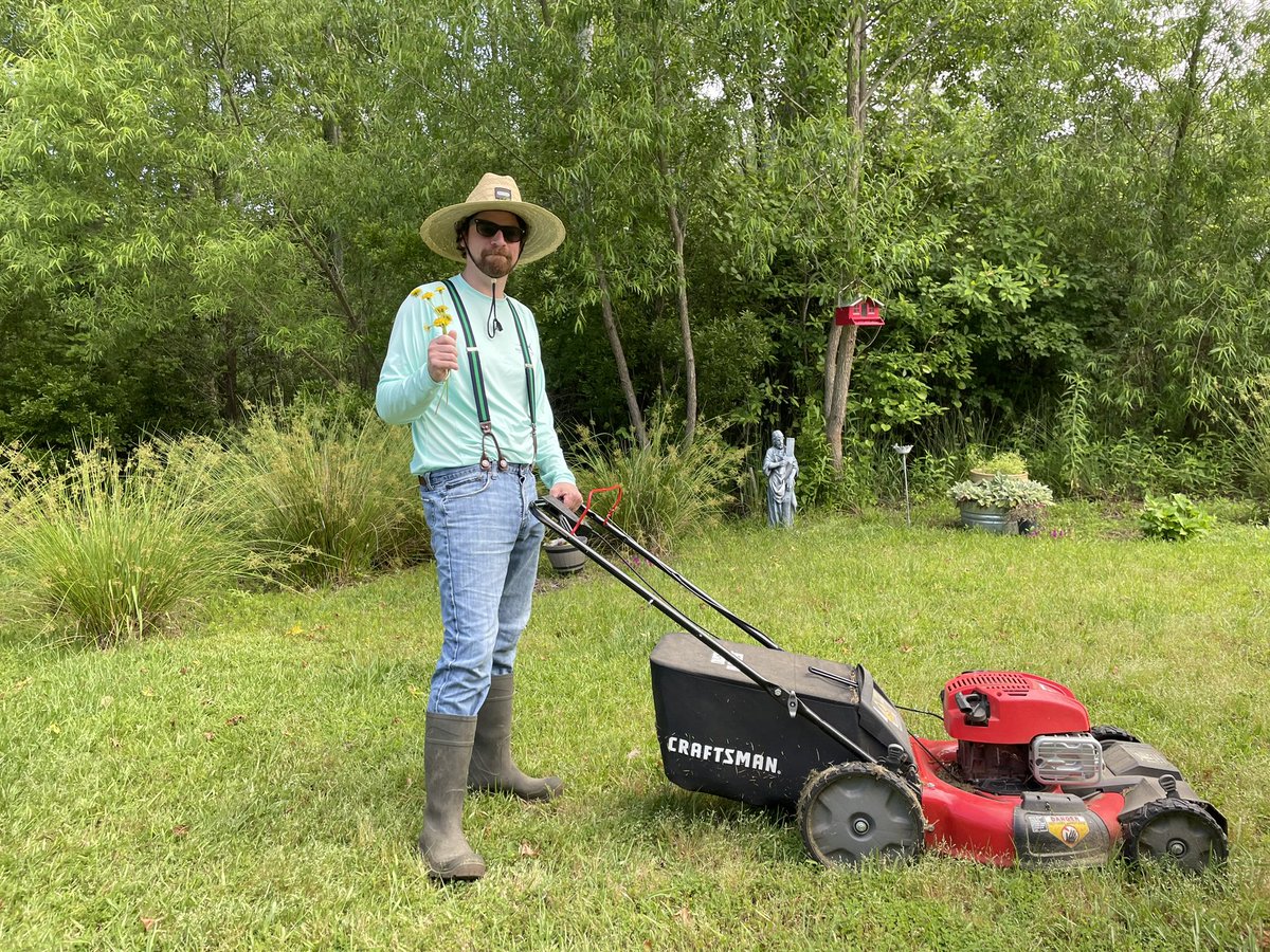 JackBurton1231's tweet photo. My little girl stops me while touching some grass and says here these flowers will go great with your outfit 🤣 I said, “my what?” She said my outfit was cute and I needed these flowers to take a pic. As a #girldad I learned to just roll with it! #touchgrass #cutgrass https://t.co/AlQlP70VDq