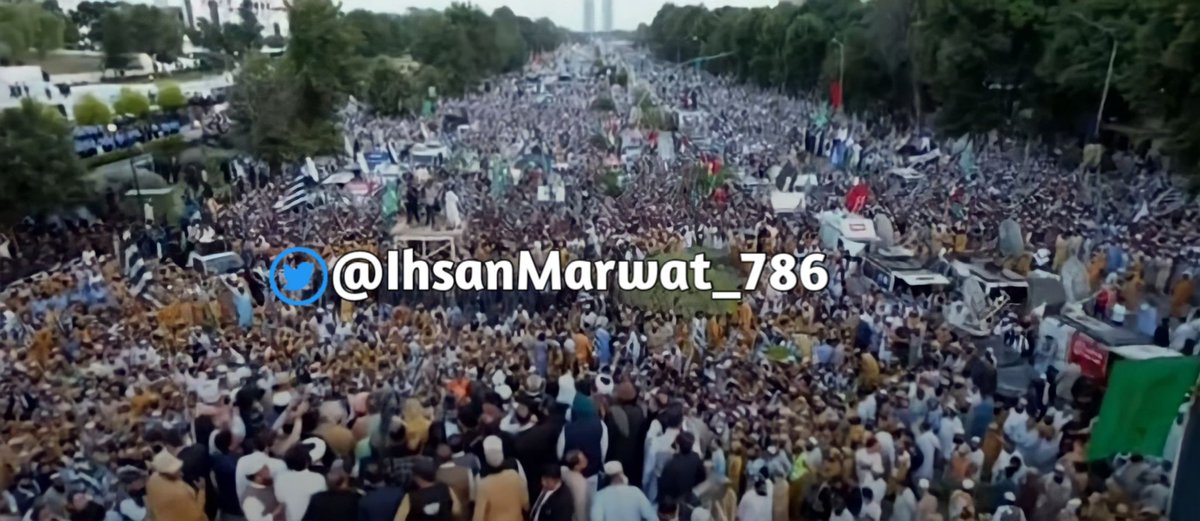 IamIhsanMarwat's tweet photo. یہ تصاویر حواس باختہ صحافیوں اور میڈیا کے نام ! ✌️😘👇

#چلوچلو_سپریم_کورٹ_چلو #عدل_بحال_کرانا_ہے
#مولانا_آرہا_ہے #GetReadyForIslamabad https://t.co/mQkCKasjcw