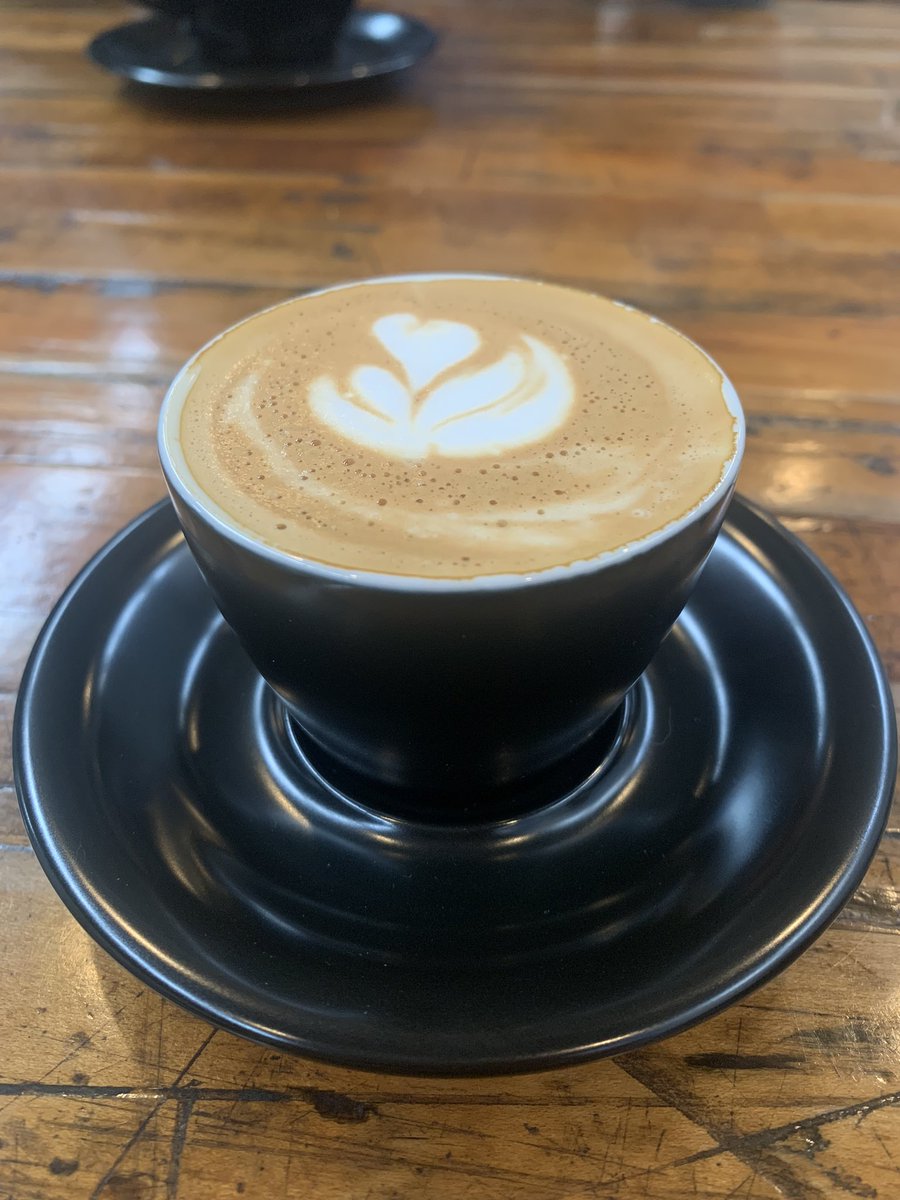 GM fam! 

Positive thoughts can attract great things into your life. 

Happy Monday! ☕️