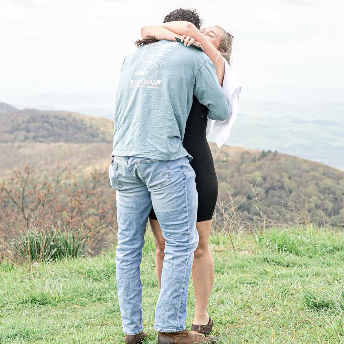 St. Louis Battlehawks (@xflbattlehawks) on Twitter photo We LOVE love 🥹
Congrats to the future Mr. & Mrs. Mullet Menace! We LOVE love 🥹
Congrats to the future Mr. & Mrs. Mullet Menace!