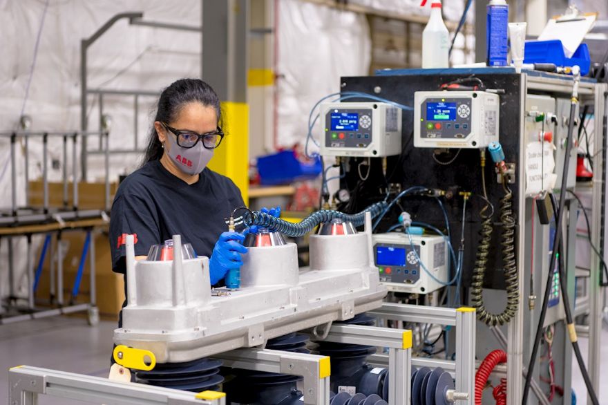 MachineryMktmag's tweet image. ABB invests $170 million in the USA #ukmfg #engineering #usmfg @ABBNorthAmerica machinery-market.co.uk/news/34709/ABB…