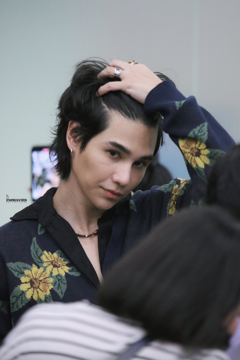 enchantedsatur's tweet photo. พี่ก็ฮอตเกิ้น ᅲᅲ ❤️‍🔥

#Jeffsatur 
#WujuRaonSendOff https://t.co/22ef1ebvT5