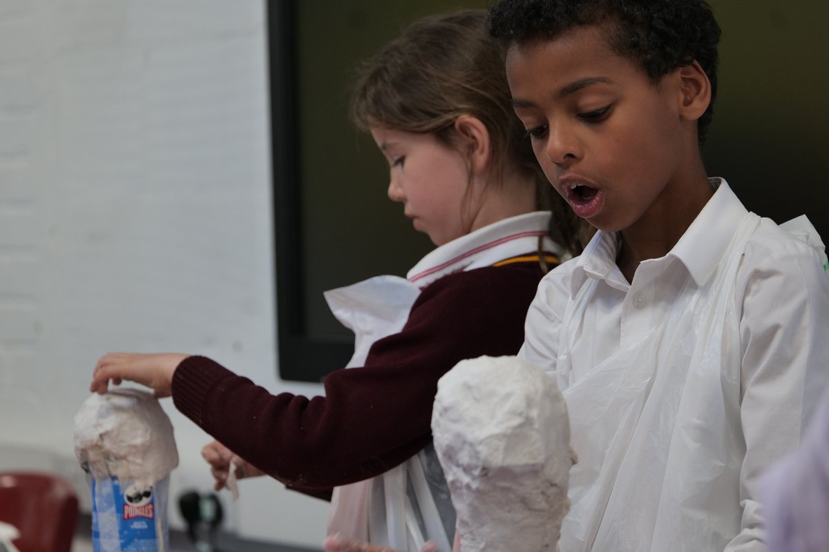 ParboldDouglas's tweet image. The canopic jars are taking shape in @PDA_Y3! 
#pdaart #pdahistory 🤩