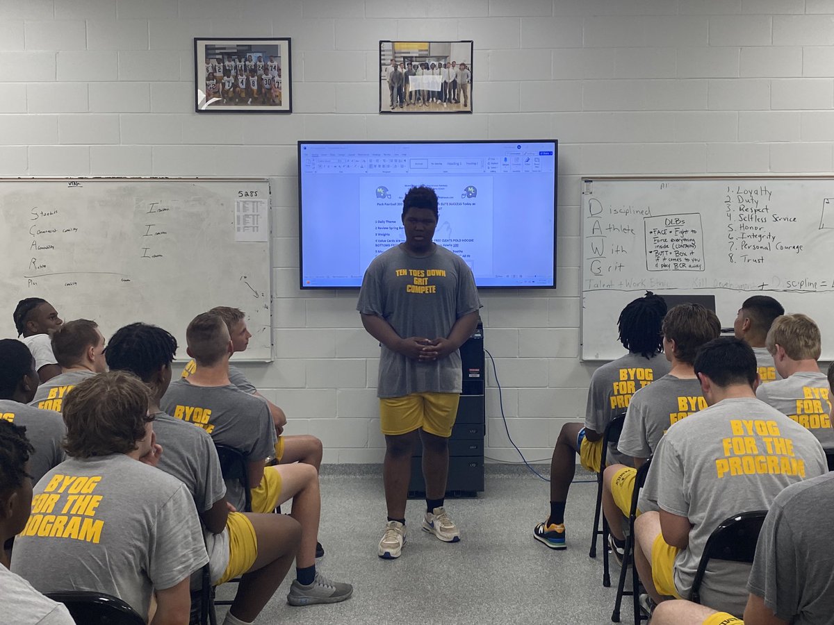 PCoachMetzger's tweet photo. LOVE MONDAY Spring Ball Day 1 ended with my Elite Brother in CHRIST Coach Johnson sharing about CULTURE, to Sr Hot Seat with Aaron Ingraham. Huge thanks to Wake Forest and Barton for coming check us out. All In COMPETE https://t.co/JK6oyNUTu0