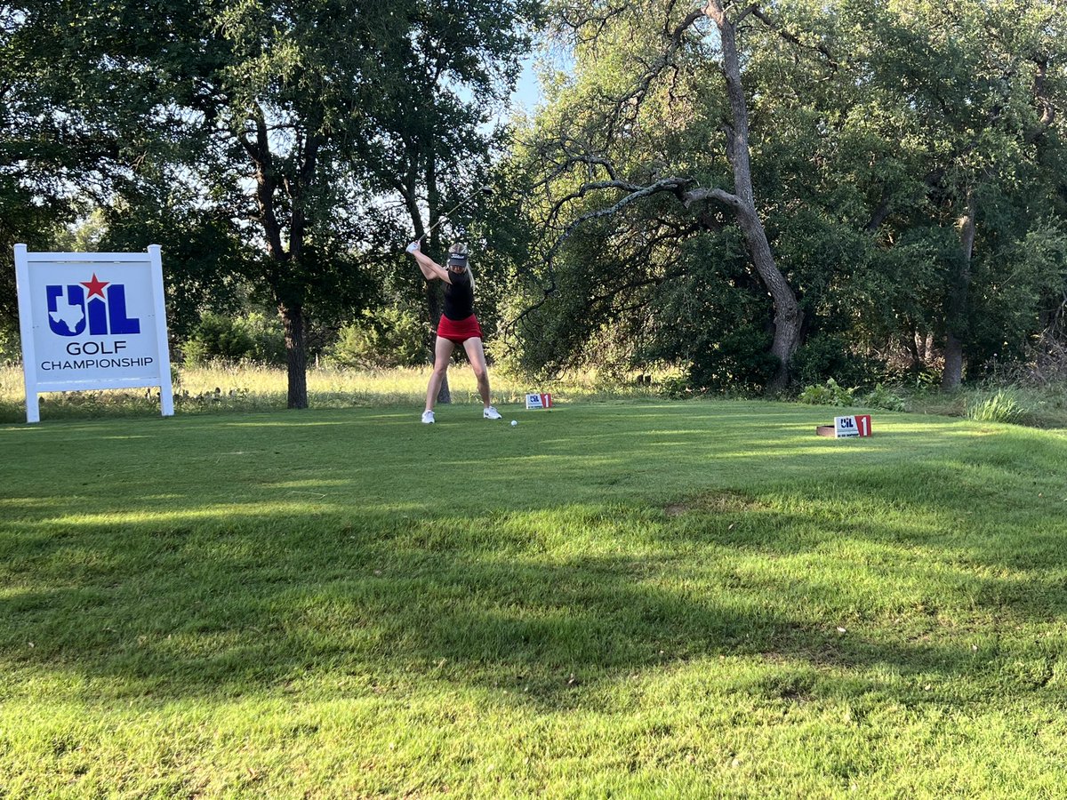 Kirstin and Alicia off to a great start.