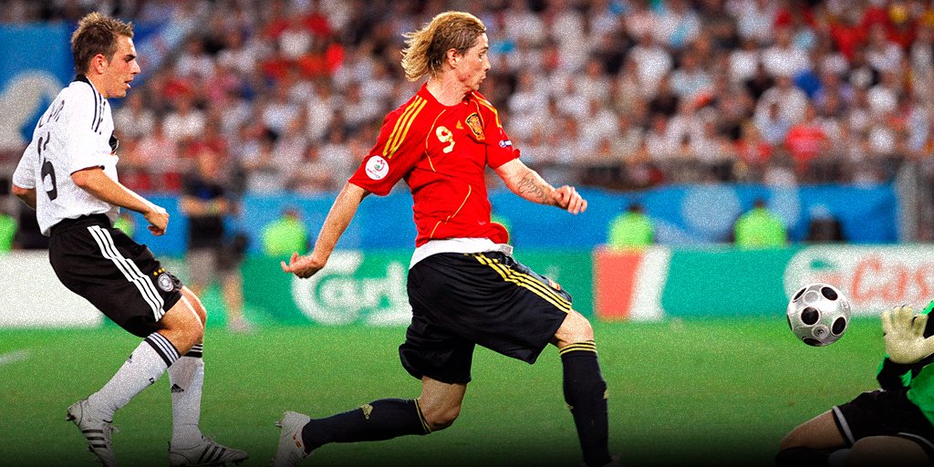bwin_es's tweet photo. ❓¿Con quién estáis?

🔁Fernando José Torres
❤️Álvaro Arbeloa https://t.co/wRutwFw53I