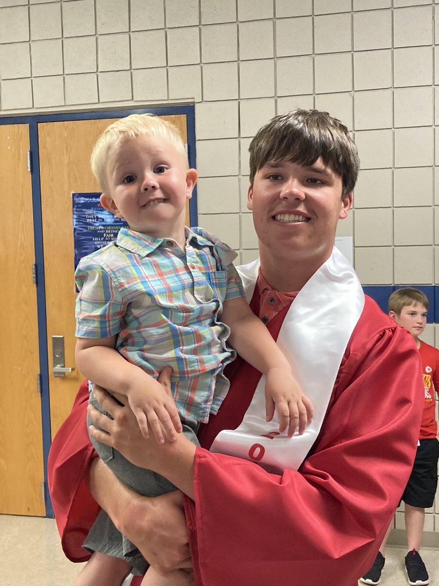 ChrisKirk__OC's tweet photo. Graduation for Kaden.
Proud Dad! https://t.co/AxYshzeotL